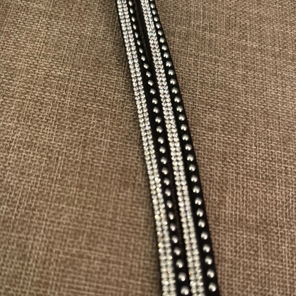 Elegant Black and Silver Women's Choker/Bracelet